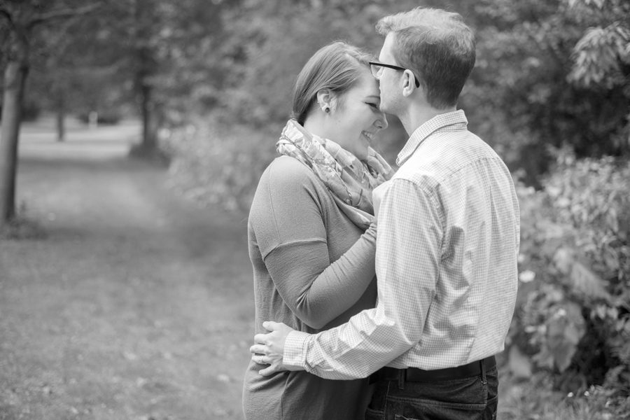 Gibbons Park London Ontario, Gibbons Park, One Year Anniversary Session, Anniversary Photography London Ontario, Anniversary Photographer London Ontario, Michelle A Photography London Ontario, Michelle A Photography