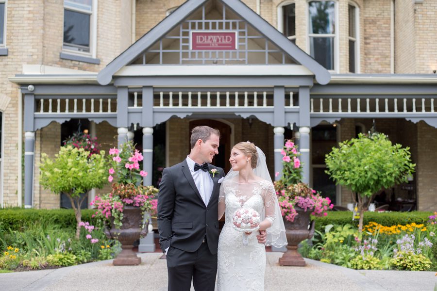 Wedding London Ontario, London Ontario Wedding Photography, London Ontario Wedding Photographer, Idlewyld Inn and Spa, Parkway Garden Centre, Michelle A Photography