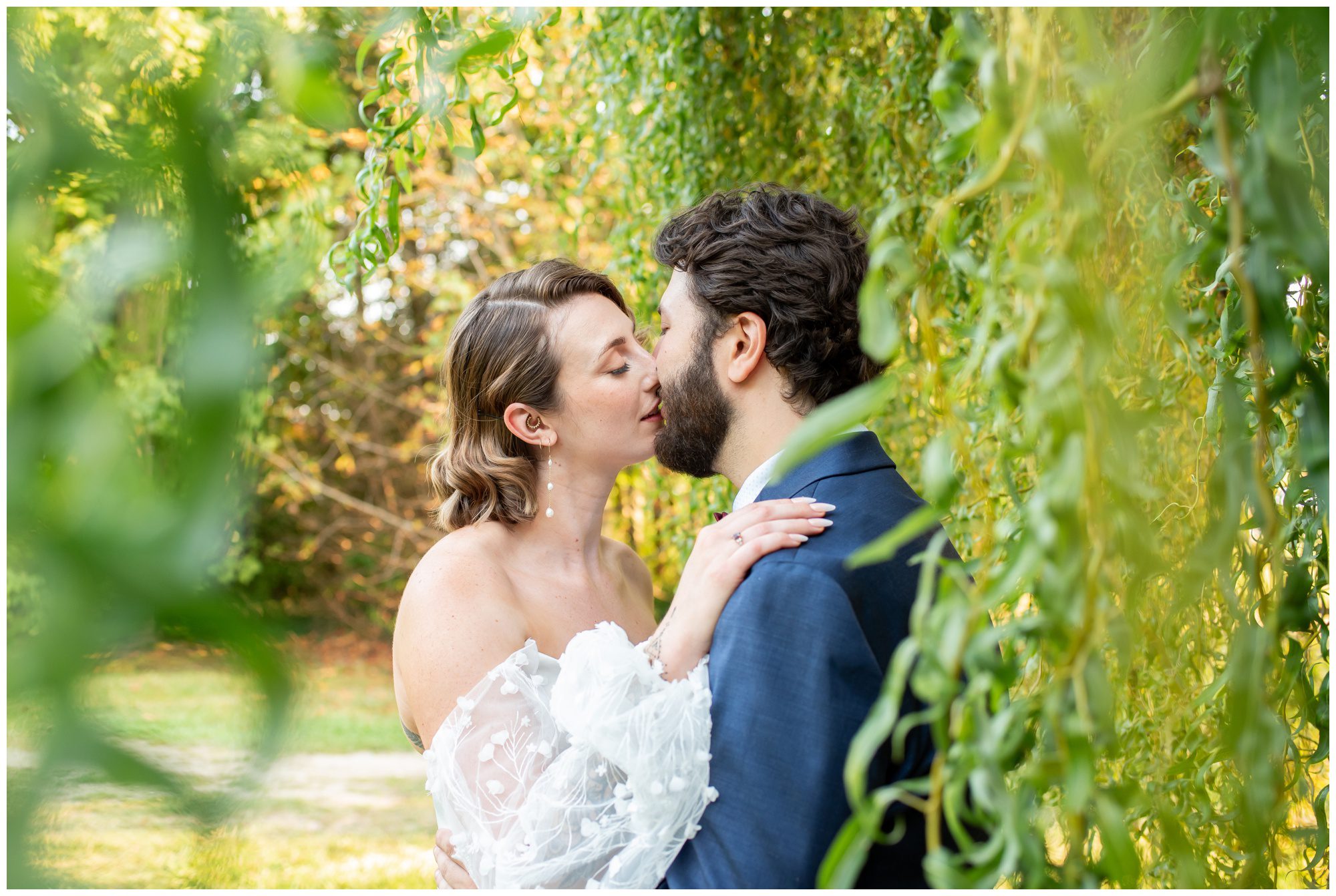 Quiet Earth, Dorchester Ontario Wedding Photographer, The Wedding Ring Magazine